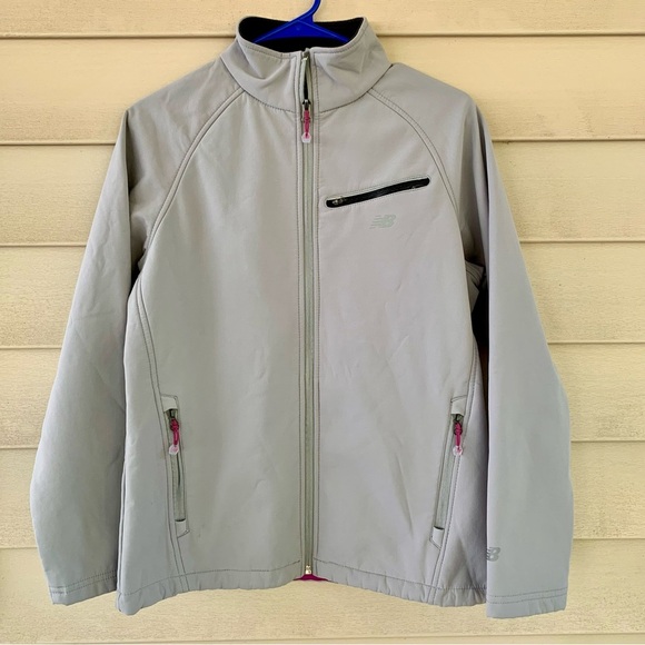New Balance water resistant running full zip soft shell tech jacket size M‎ EUC - Picture 1 of 5